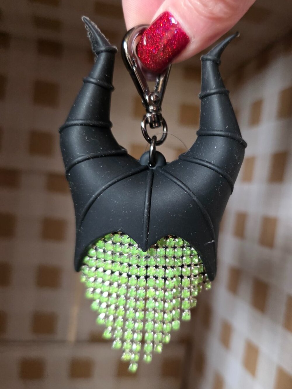 NWT Disney MALEFICENT Glow-in-the-Dark Gems PocketBac Clip Villains Collection